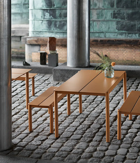 Linear Steel Bench, 170 cm fra Muuto - 2 - Jacobsen Plus