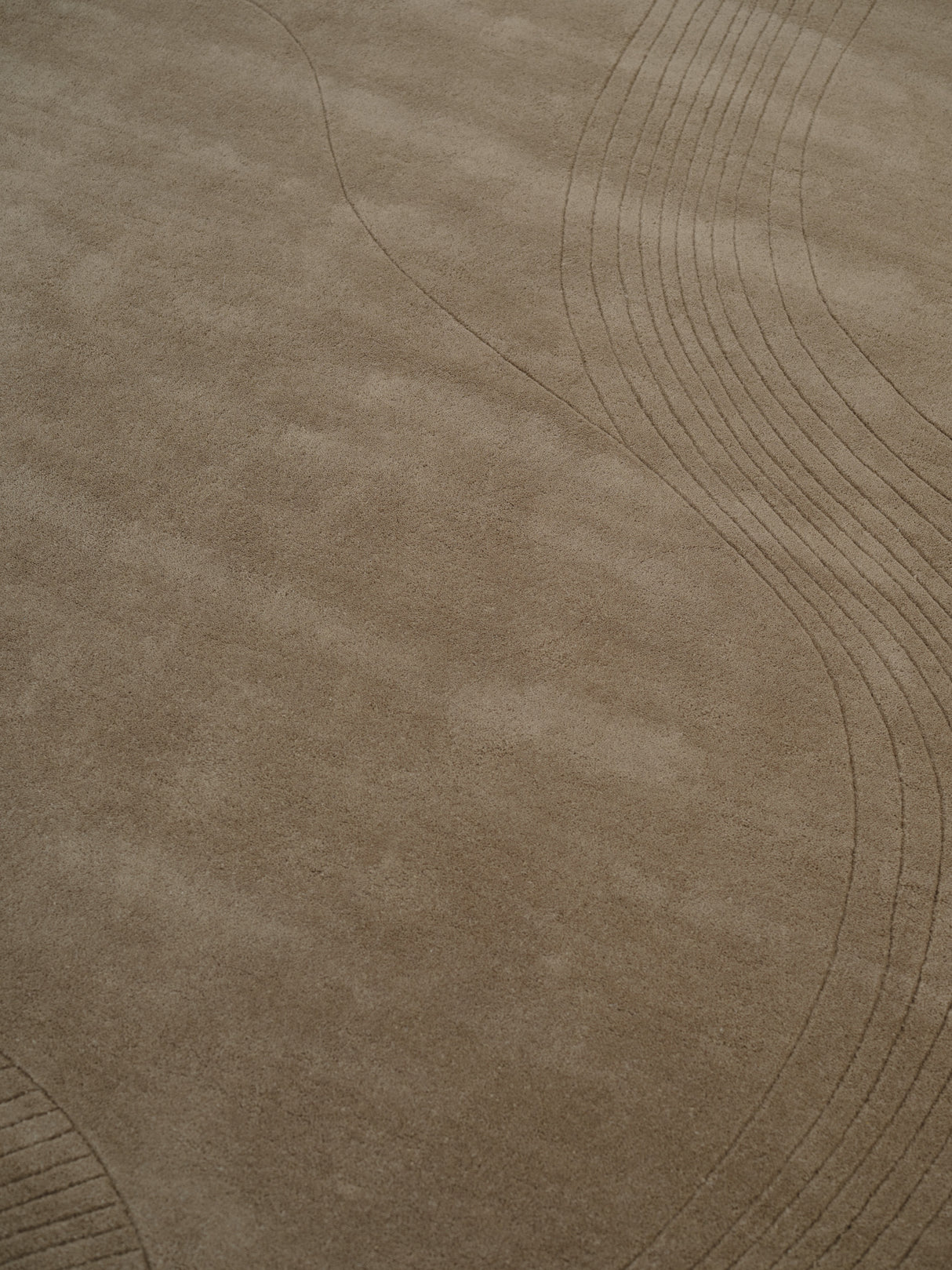 Fluid Arc gulvtæppe, Earth fra Linie Design - 3 - Jacobsen Plus