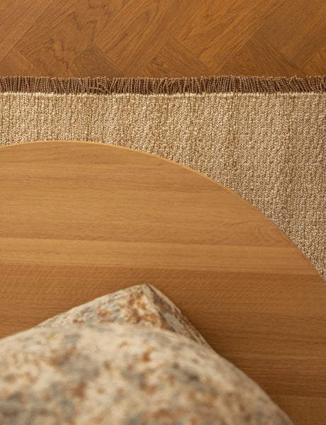 Soft Outline gulvtæppe, Beige fra Linie Design - 140 x 200 cm. - Jacobsen Plus