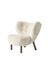 Little Petra VB1 fra &Tradition - Sheepskin, Skandilock 17mm Moonlight / Valnød - Jacobsen Plus