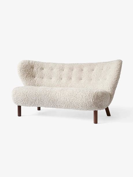 Little Petra sofa VB2 fra &Tradition - Sheepskin Moonlight / Valnød - Jacobsen Plus