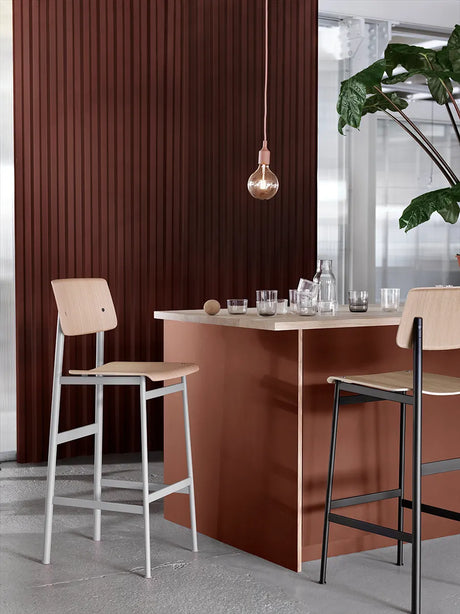 E27 Pendant Lamp fra Muuto - Beige Green - Jacobsen Plus