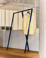 Loop Stand Wardrobe fra Hay - 1 - Jacobsen Plus