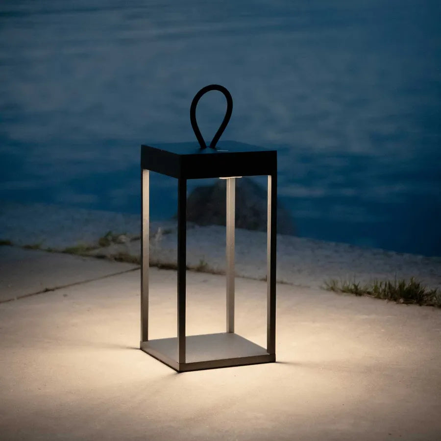 Lucerna lanterne med LED fra Loom Design