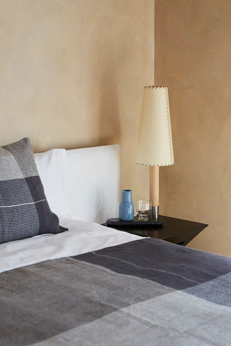 Básica M2 Bordlampe fra Santa and Cole - Nickel - Jacobsen Plus