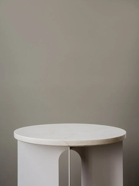 Androgyne Side Table fra Audo Copenhagen - Black - Jacobsen Plus