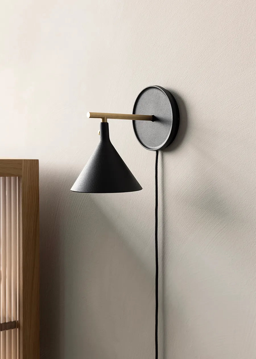 Cast Sconce Wall Lamp fra Audo Copenhagen