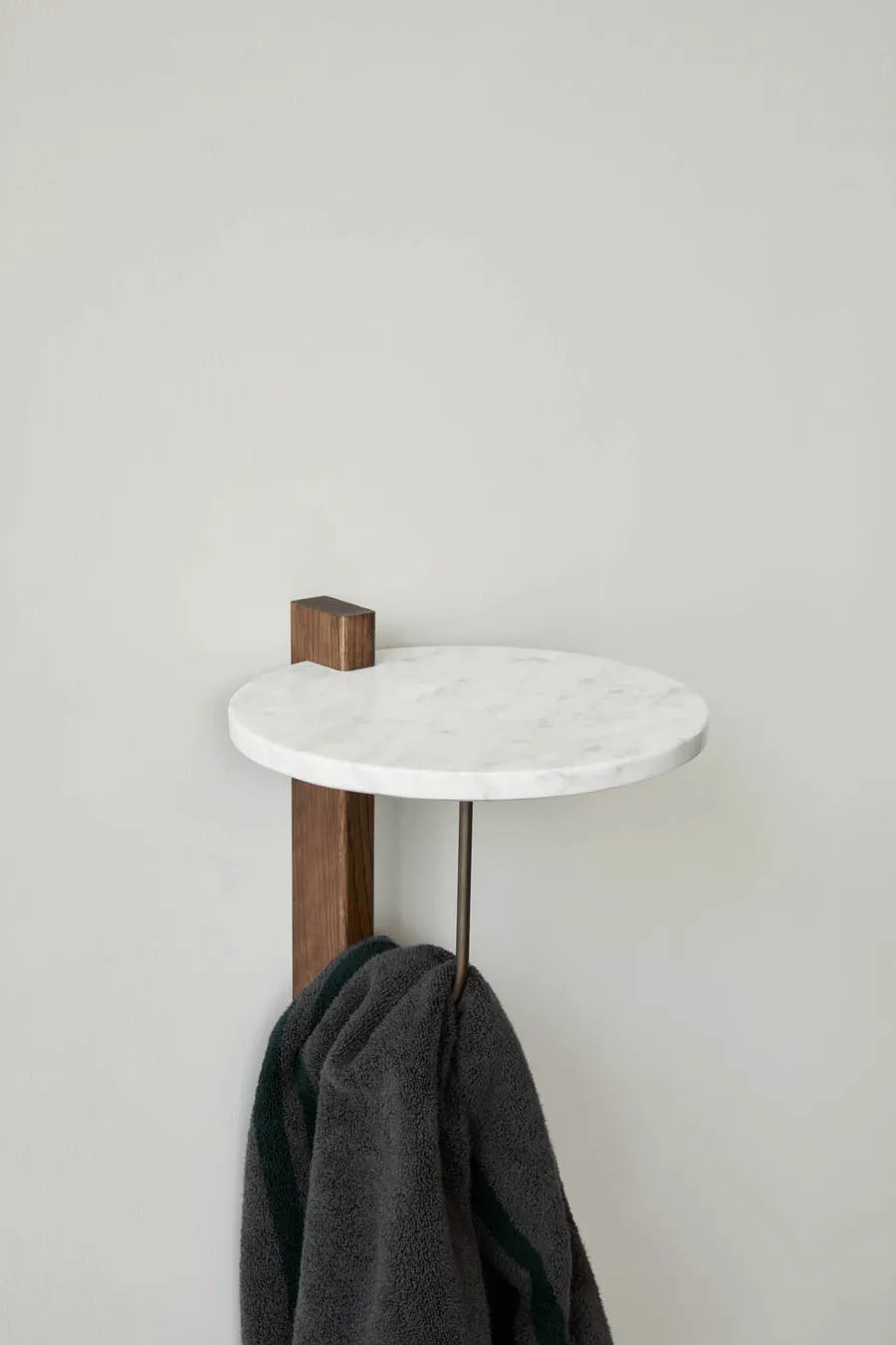 Corbel Shelf fra Audo Copenhagen - 4 - Jacobsen Plus