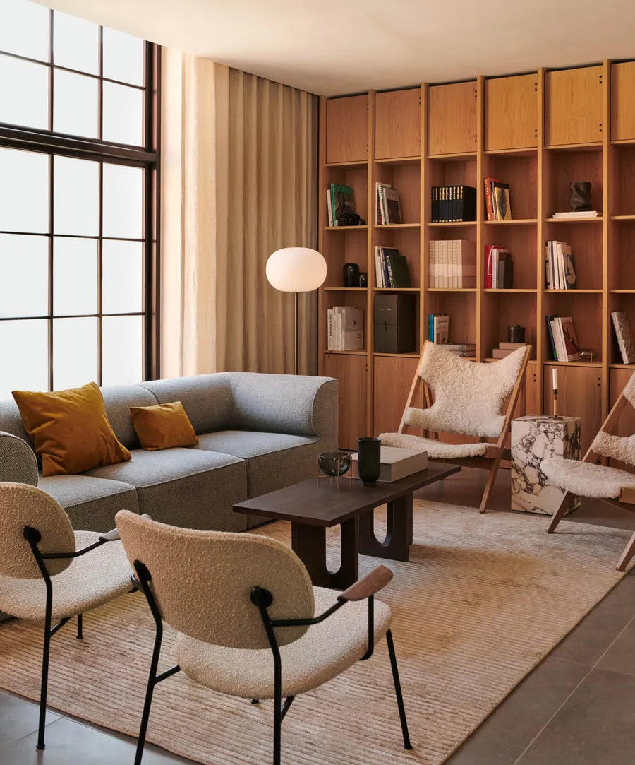 Knitting Lounge Chair, Sheepskin fra Audo Copenhagen