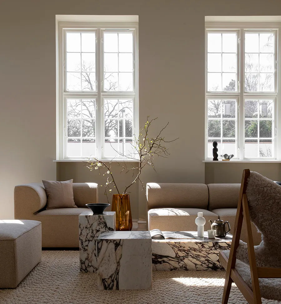 Plinth Tall Rose Calacatta Viola marmor fra Audo Copenhagen