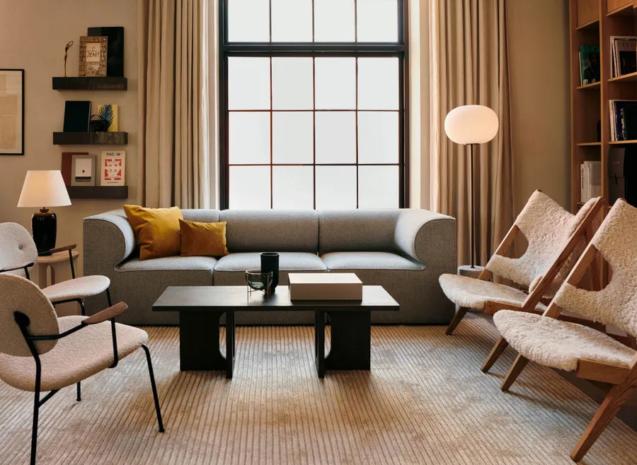 Knitting Lounge Chair, Sheepskin fra Audo Copenhagen