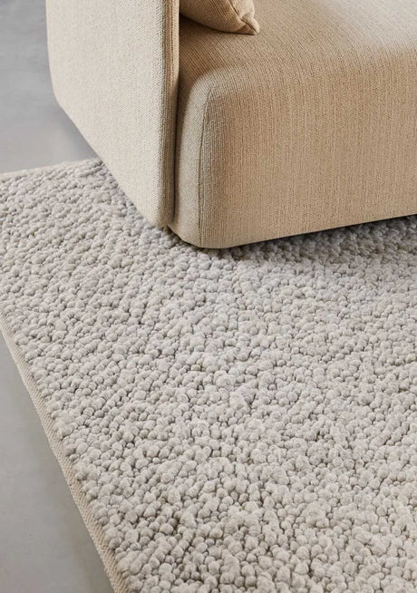 Gravel Rug fra Audo Copenhagen - 1 - Jacobsen Plus