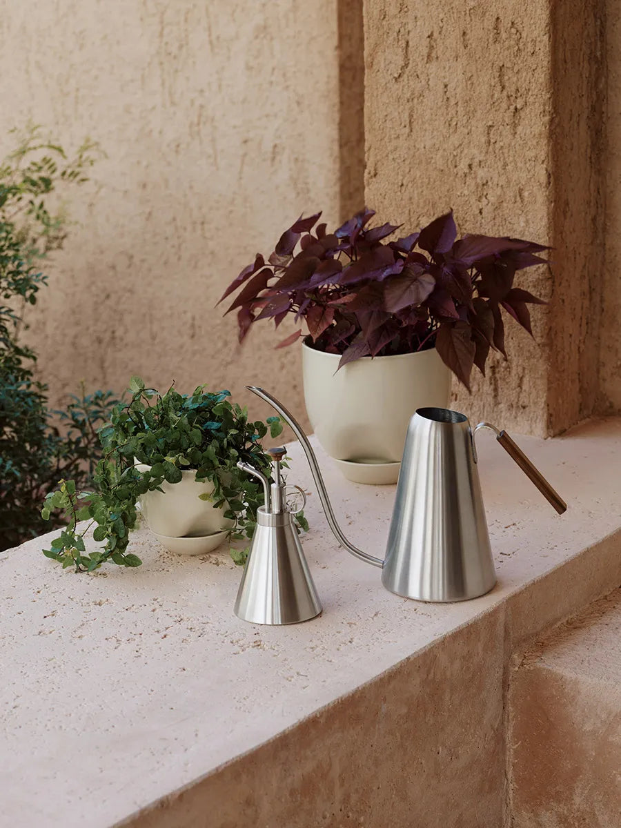 Hydrous Planter, ashen i Ø 12 cm fra Audo Copenhagen