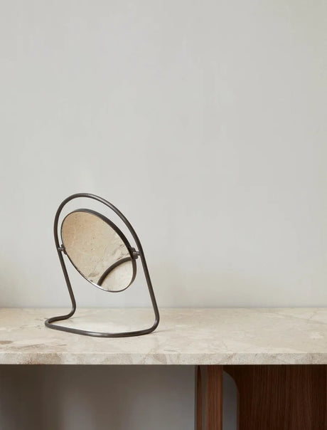 Nimbus Table Mirror fra Audo Copenhagen - Polished Brass - Jacobsen Plus