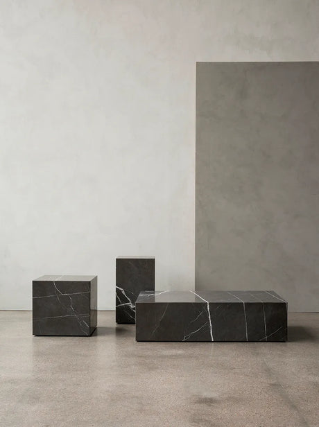Plinth Tall Grey Kendzo marmor fra Audo Copenhagen - 2 - Jacobsen Plus