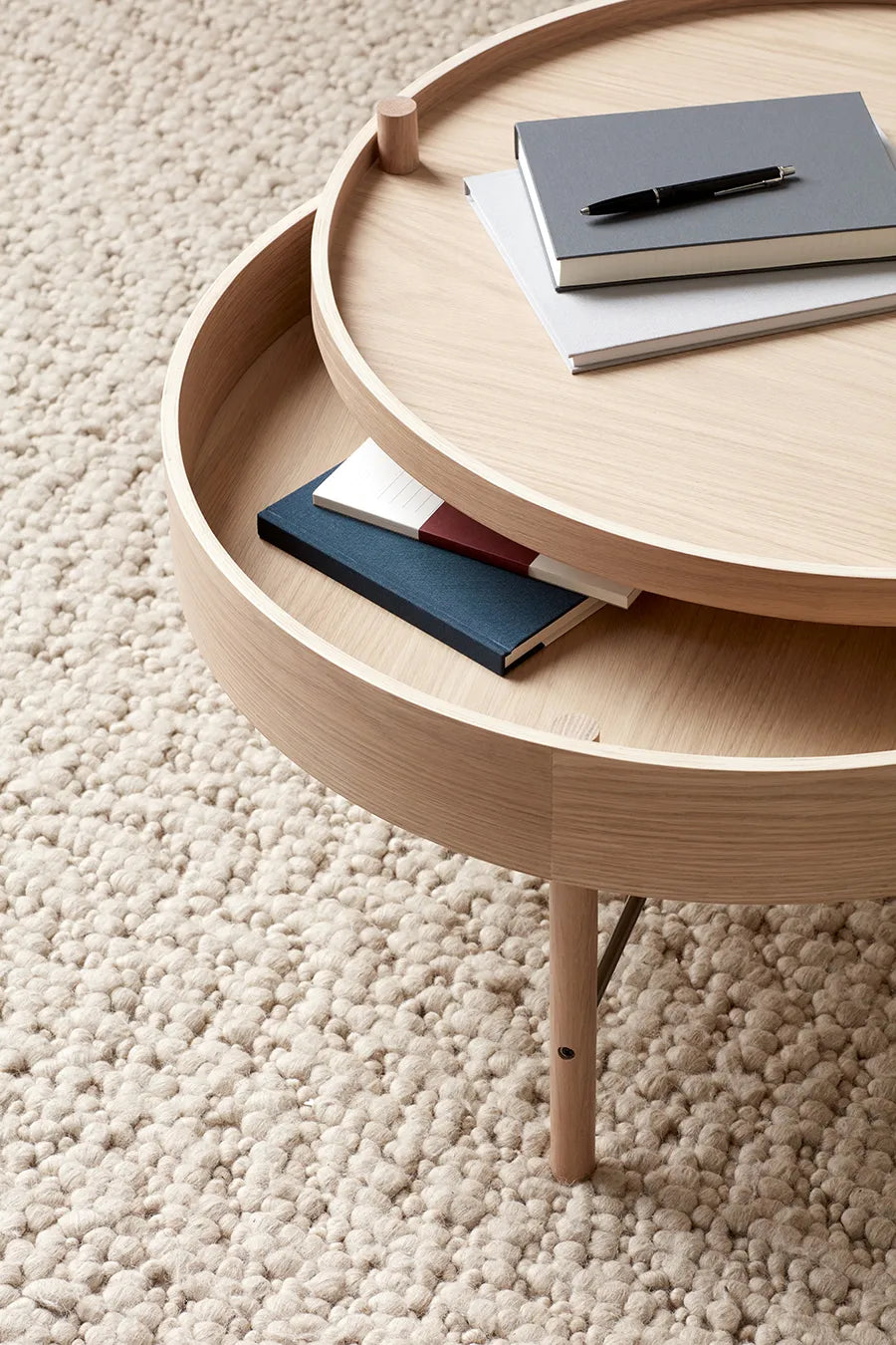 Turning Table, white oak fra Audo Copenhagen - 2 - Jacobsen Plus