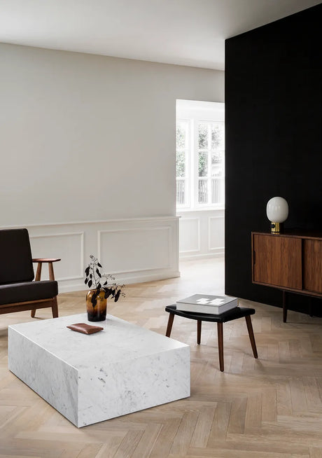 Plinth Low White Carrara marmor fra Audo Copenhagen - 4 - Jacobsen Plus