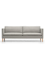 MH2614/MH2615 sofa, mood fra Mogens Hansen - Eg / 2 pers. sofa / Mood 1101 - Jacobsen Plus