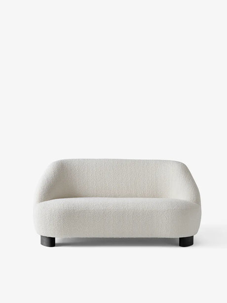 Margas LC3 sofa fra &Tradition - Karakorum 001 / Sortbejdset eg - Jacobsen Plus