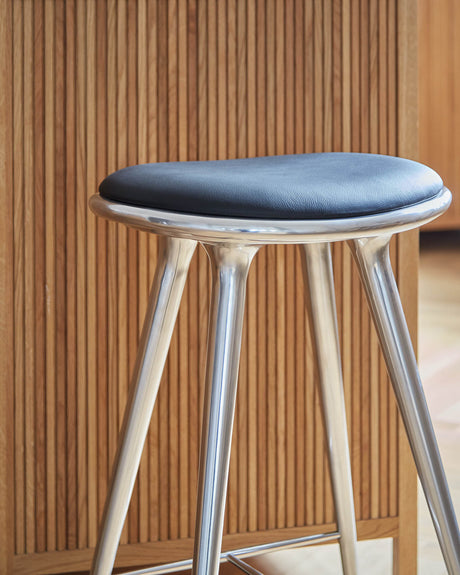 Lav barstol i aluminium fra Mater - 2 - Jacobsen Plus