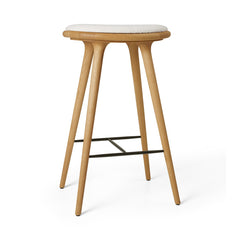 High Stool, olieret eg, Kvadrat Baru 0200, 74 cm høj barstol fra Mater