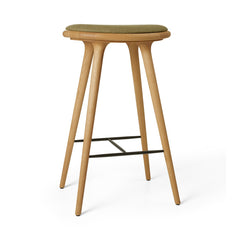 High Stool, olieret eg, Kvadrat Clay 0017, 74 cm høj barstol fra Mater