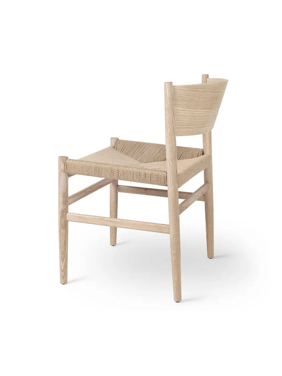 Nestor stol, mat lakeret eg fra Mater