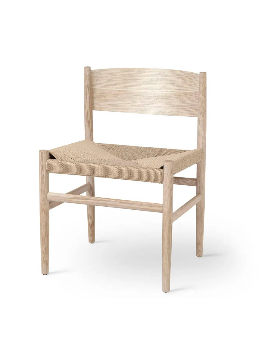 Nestor stol, mat lakeret eg fra Mater