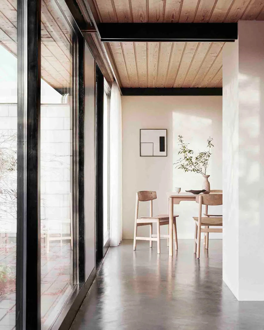 BM3162 Conscious stol, Light fra Mater