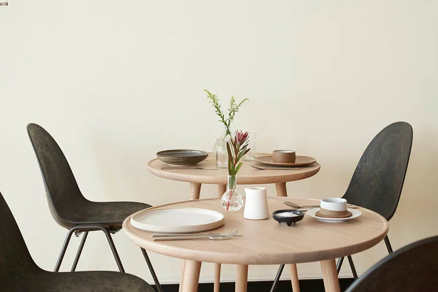 Accent cafébord, mat lakeret eg fra Mater