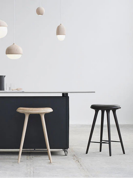 Lav barstol i sortbejdset bøg fra Mater - 2 - Jacobsen Plus