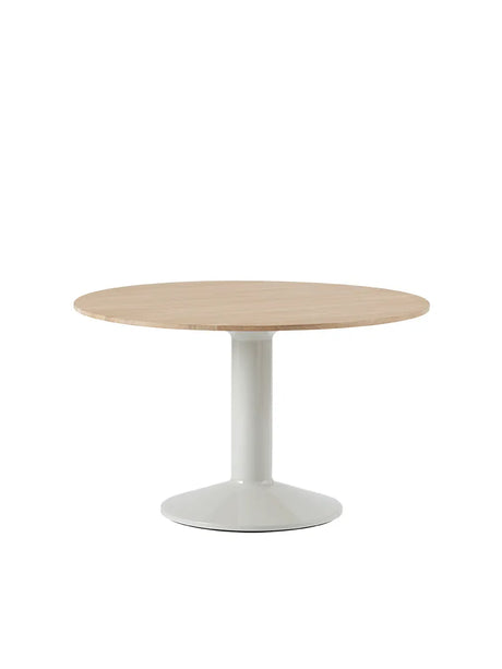 Midst Table Ø 120 cm, oiled oak fra Muuto - Oiled Oak - Dark red - Jacobsen Plus