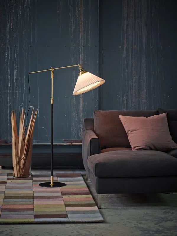349 Gulvlampe fra Le Klint - 2 - Jacobsen Plus