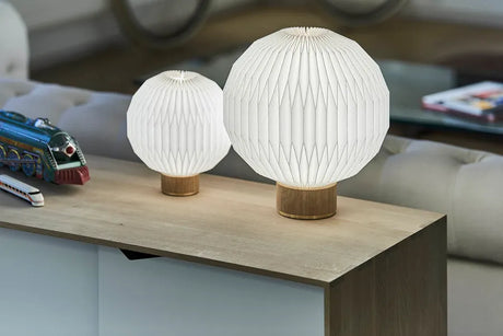 375 Bordlampe fra Le Klint - X-small / Plast (375XSLO) - Jacobsen Plus