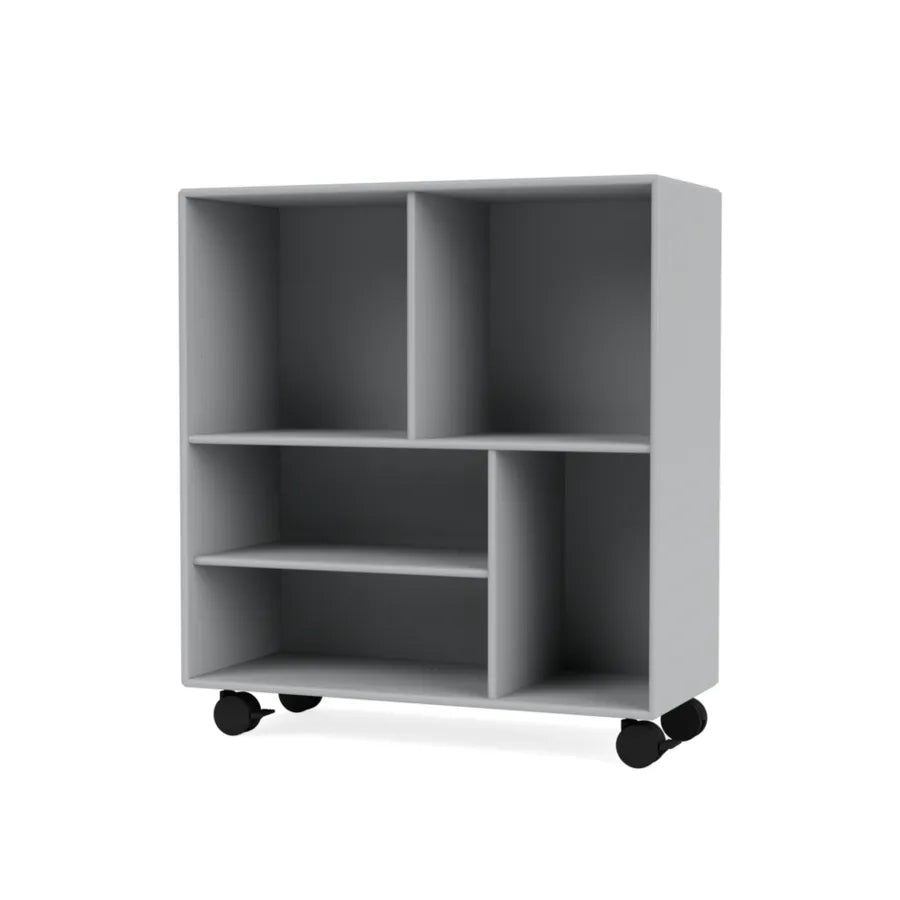 1619 reol inkl. hjul fra Montana