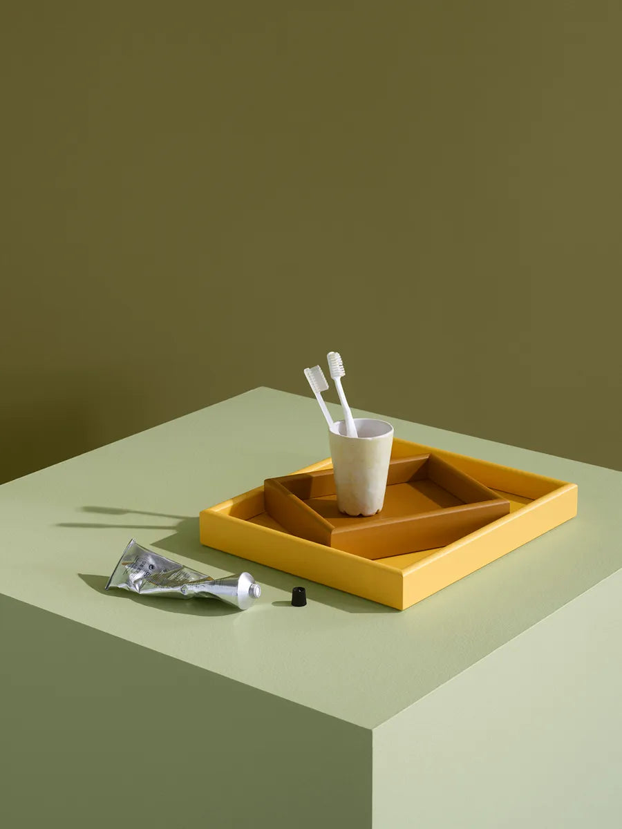 Arrange Trays TRSET1, amber/acacia fra Montana