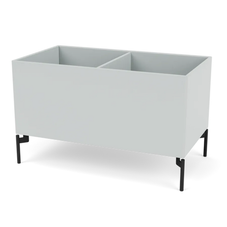 Plantekasse B69,6 cm fra D38, inkl. ben Montana - Oyster / Black - Jacobsen Plus