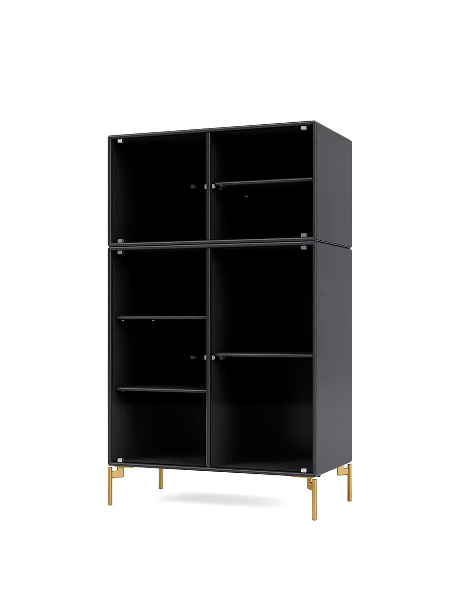 Ripple III Vitrineskab, inkl. ben fra Montana