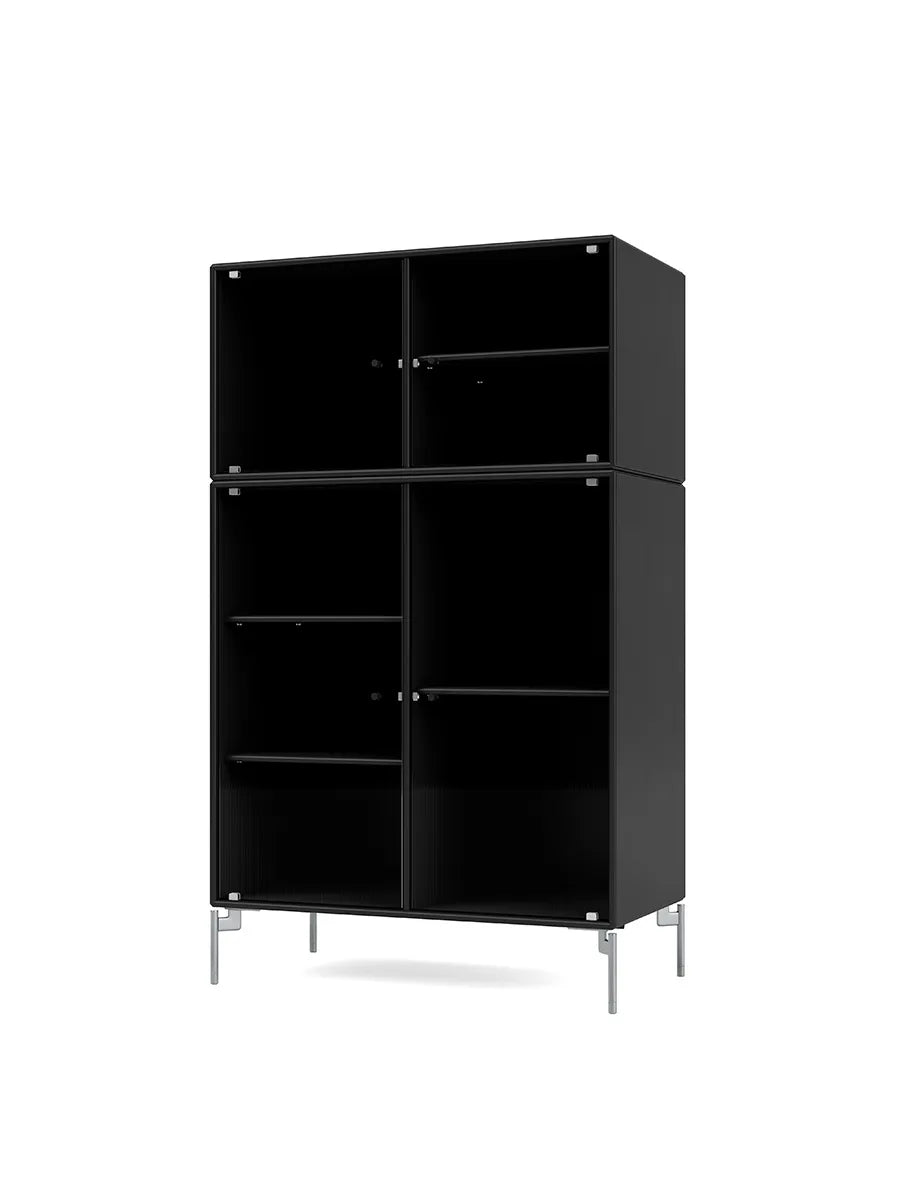 Ripple III Vitrineskab, inkl. ben fra Montana