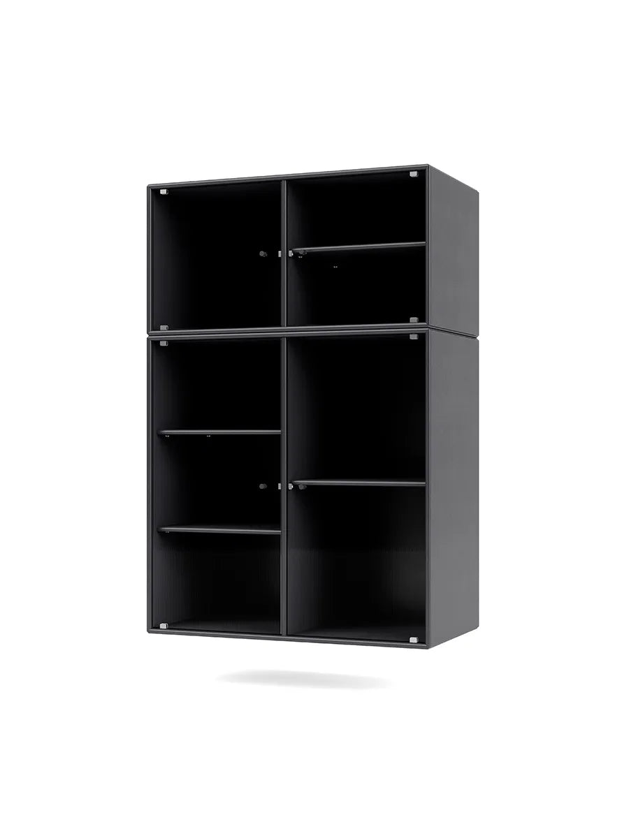 Ripple III Vitrineskab, inkl. ophæng fra Montana