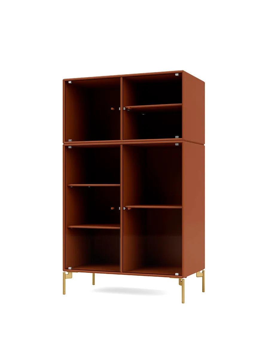 Ripple III Vitrineskab, inkl. ben fra Montana