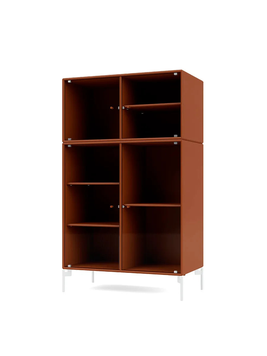 Ripple III Vitrineskab, inkl. ben fra Montana