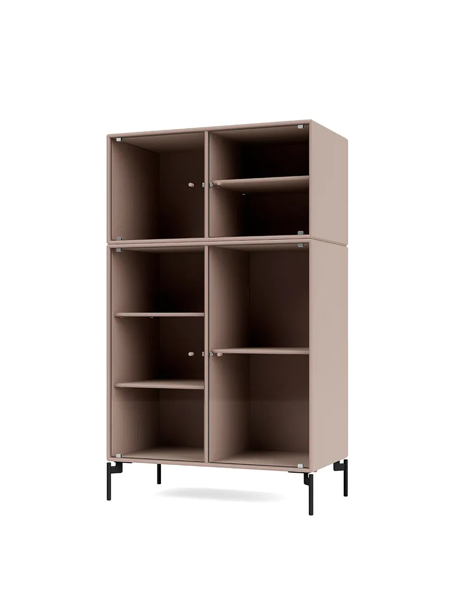 Ripple III Vitrineskab, inkl. ben fra Montana