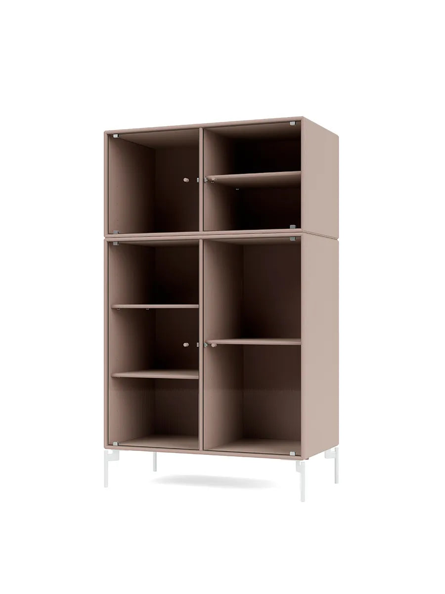 Ripple III Vitrineskab, inkl. ben fra Montana