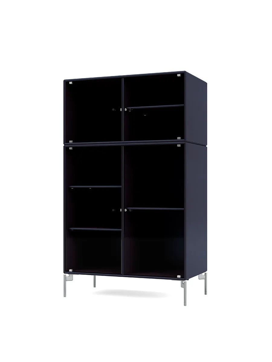 Ripple III Vitrineskab, inkl. ben fra Montana