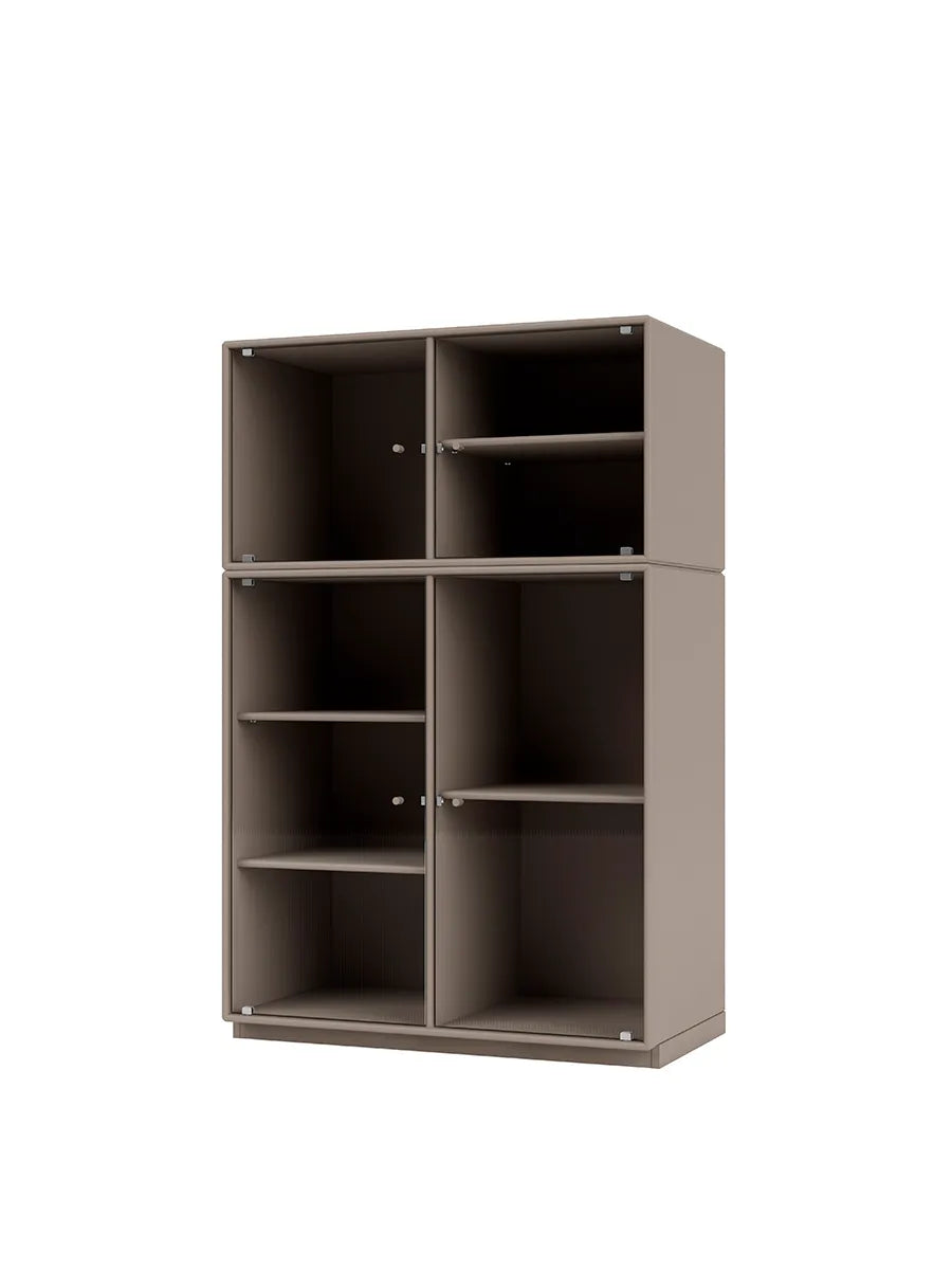 Ripple III Vitrineskab, inkl. sokkel fra Montana