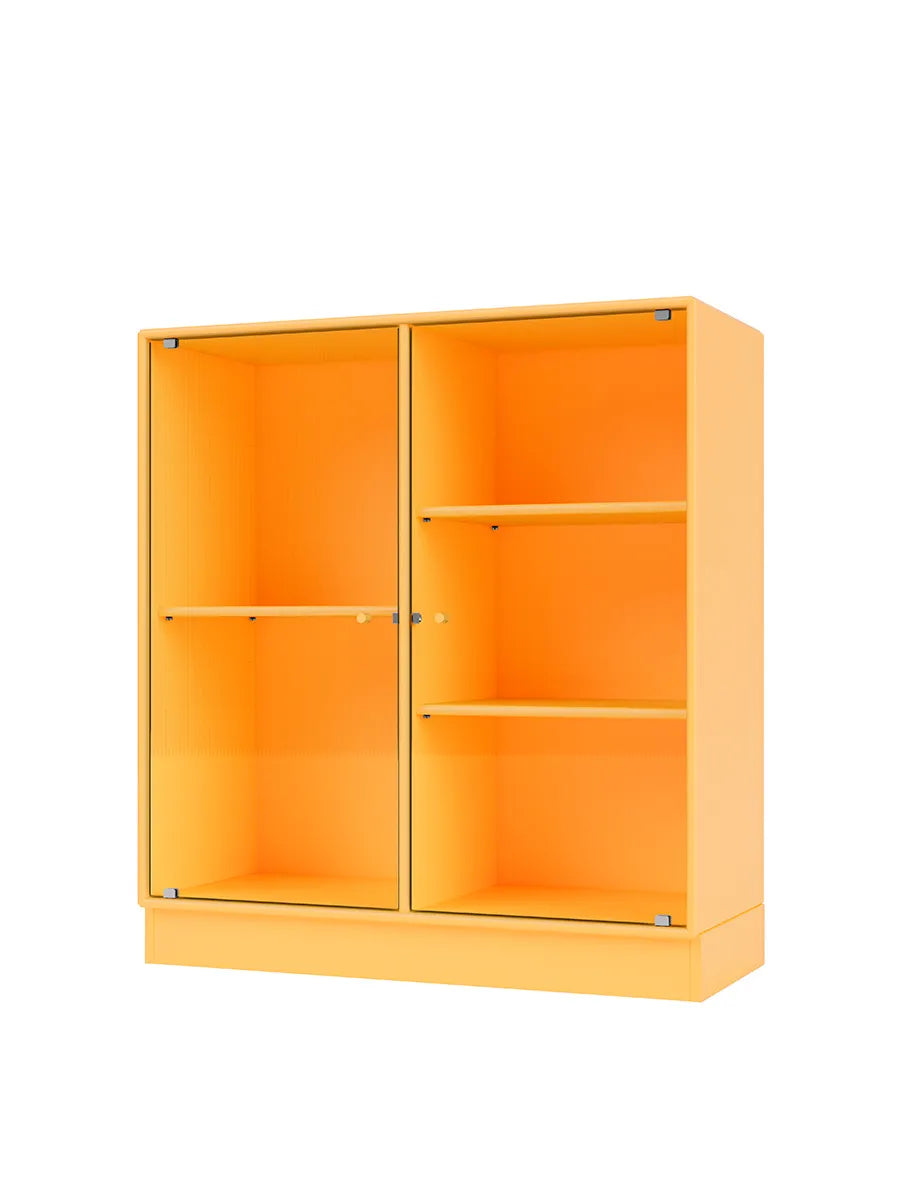 Ripple II Vitrineskab, inkl. sokkel fra Montana