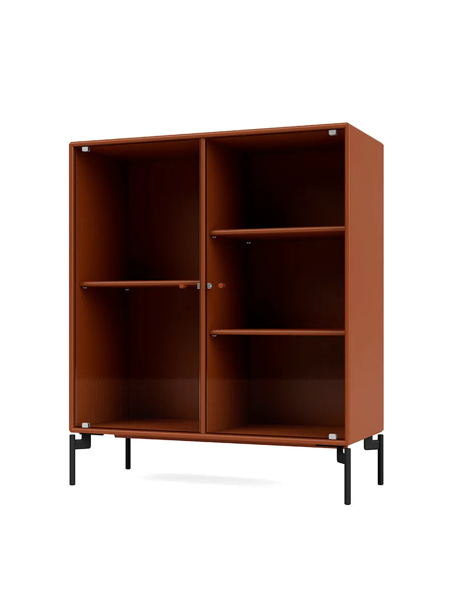 Ripple II Vitrineskab, inkl. ben fra Montana