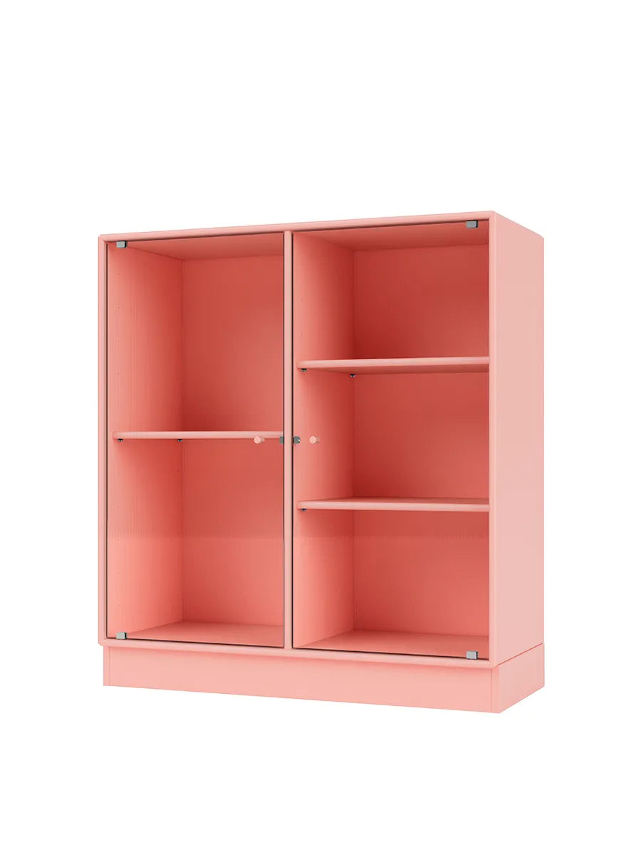 Ripple II Vitrineskab, inkl. sokkel fra Montana