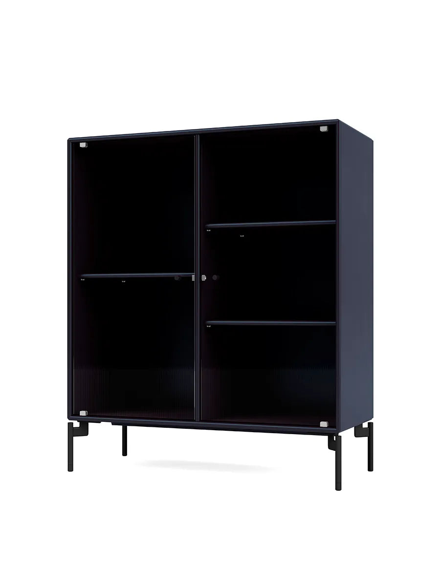 Ripple II Vitrineskab, inkl. ben fra Montana